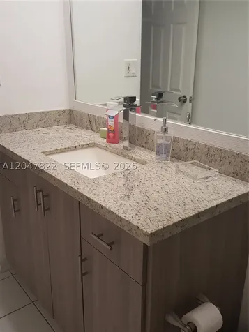 5401 Collins Avenue Miami Beach FL 33140