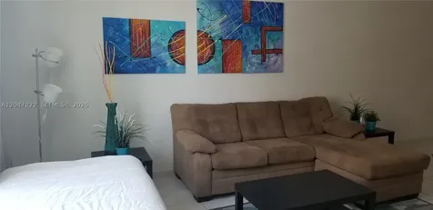 5401 Collins Avenue Miami Beach FL 33140