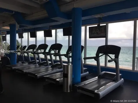 5401 Collins Avenue Miami Beach FL 33140