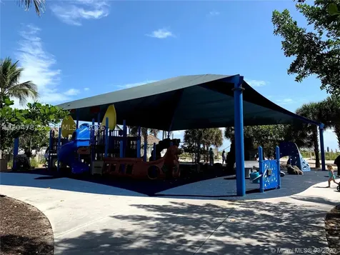 5401 Collins Avenue Miami Beach FL 33140