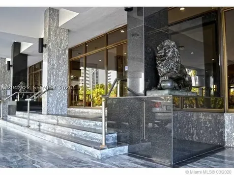 5401 Collins Avenue Miami Beach FL 33140