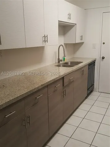 5401 Collins Avenue Miami Beach FL 33140