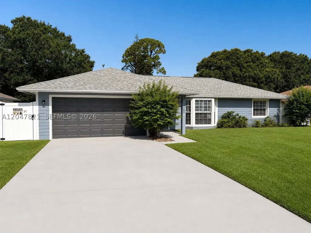 2205 Jo Haywood Drive Fort Pierce FL 34946