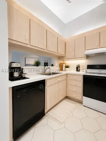 301 N Pine Island Road Plantation FL 33324