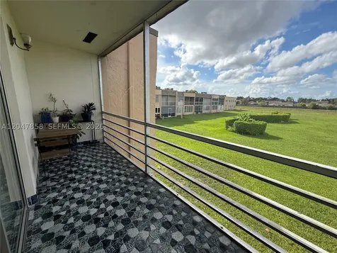 9101 Sunrise Lakes Boulevard Sunrise FL 33322