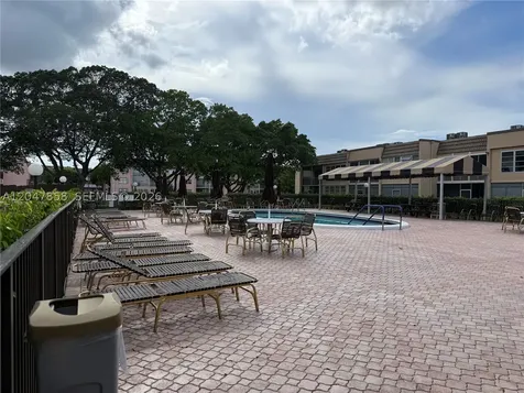9101 Sunrise Lakes Boulevard Sunrise FL 33322