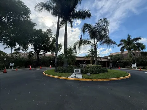 9101 Sunrise Lakes Boulevard Sunrise FL 33322