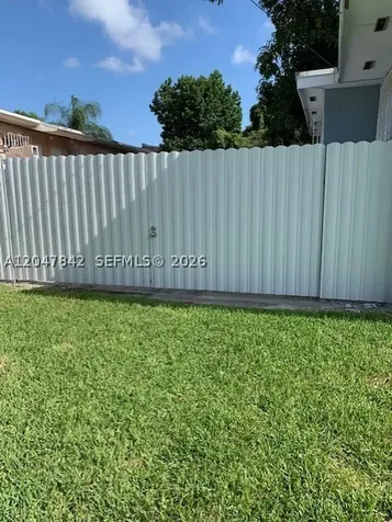 2194 NW 18th Terrace Miami FL 33125