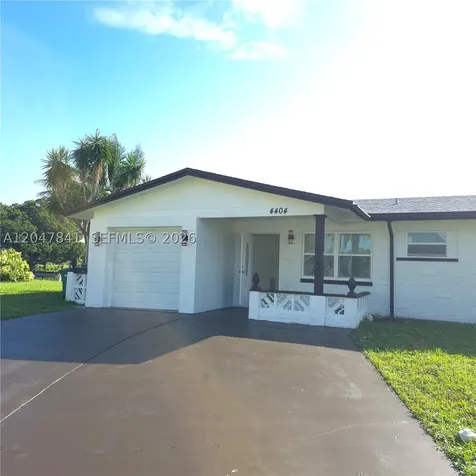 4404 NW 46th Way Tamarac FL 33319