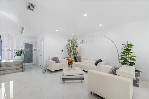 8668 NW 2nd Terrace Miami FL 33126