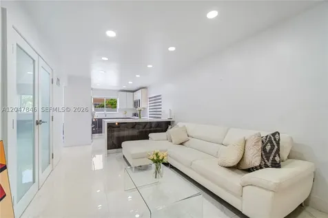 8668 NW 2nd Terrace Miami FL 33126