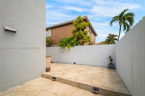8668 NW 2nd Terrace Miami FL 33126