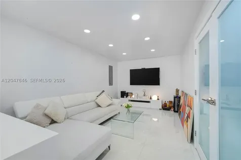 8668 NW 2nd Terrace Miami FL 33126