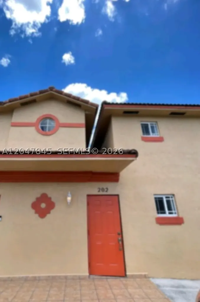 17318 NW 74th Avenue Hialeah FL 33015