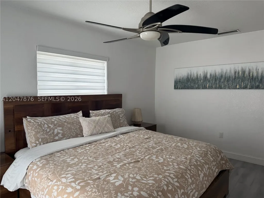 7525 Roosevelt Street Hollywood FL 33024