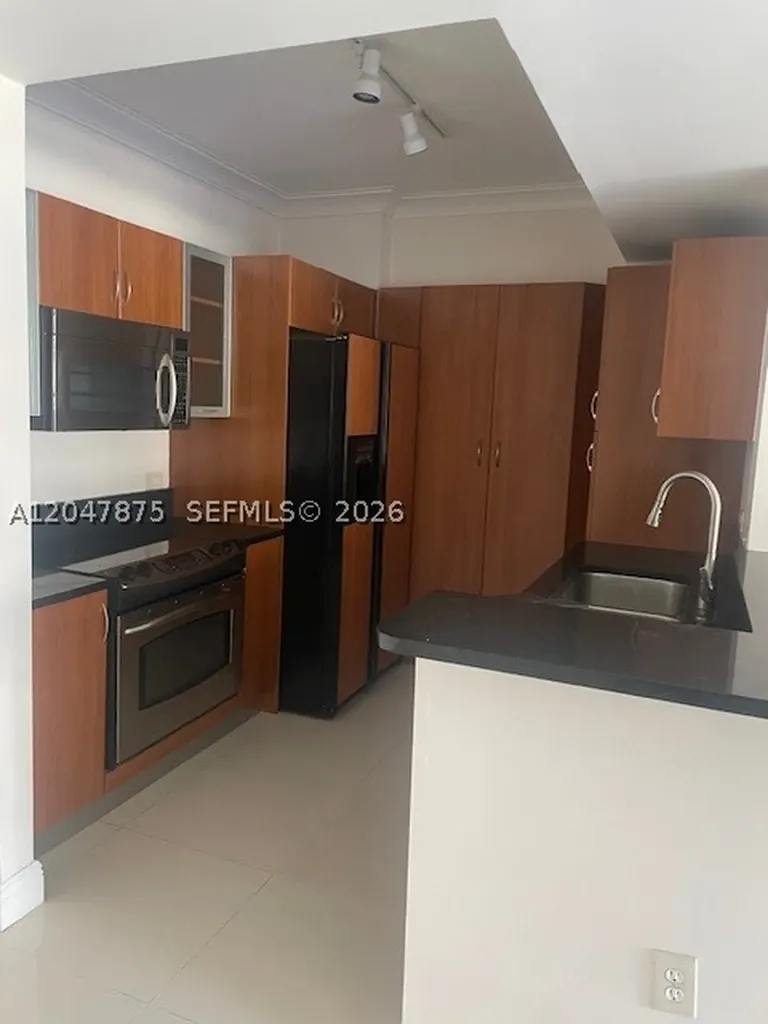 2775 NE 187th Street Aventura FL 33180