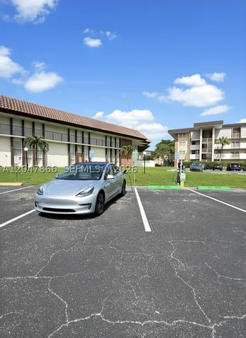 2861 NW 47th Terrace Lauderdale Lakes FL 33313