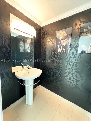 300 S Biscayne Boulevard Miami FL 33131