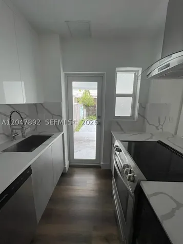 757 85th Street Miami Beach FL 33141