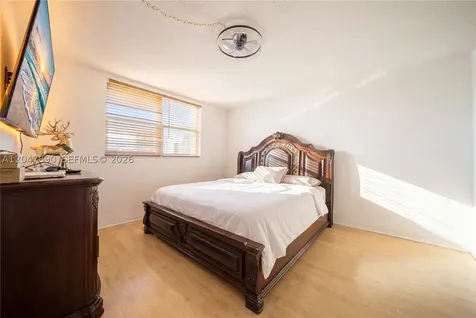 2999 Point East Drive Aventura FL 33160