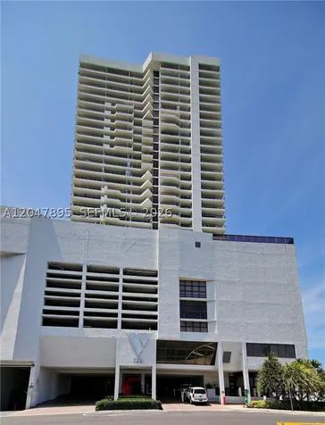 555 NE 15th Street Miami FL 33132