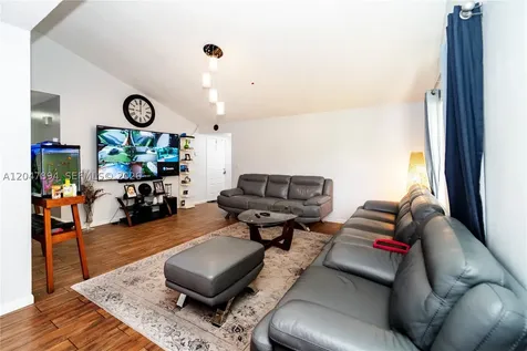 10815 NW 26th Street Sunrise FL 33322