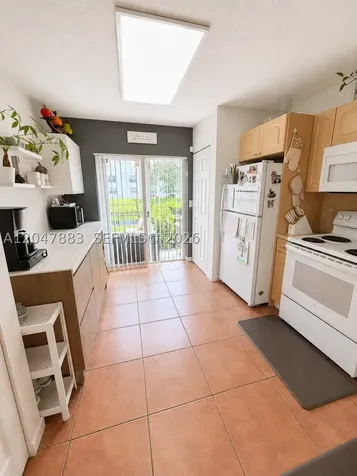 7830 NW 6th Street Pembroke Pines FL 33024
