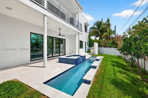 2015 NE 4th Avenue Wilton Manors FL 33305