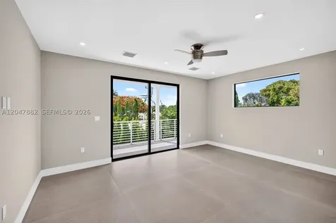 2015 NE 4th Avenue Wilton Manors FL 33305