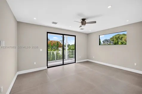 2015 NE 4th Avenue Wilton Manors FL 33305