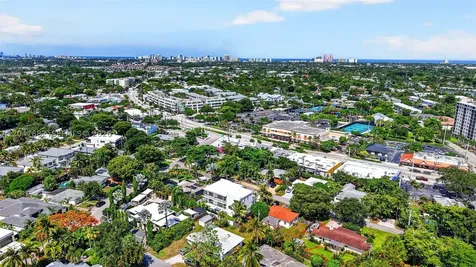 2015 NE 4th Avenue Wilton Manors FL 33305