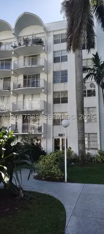 496 NW 165th Street Road Miami FL 33169