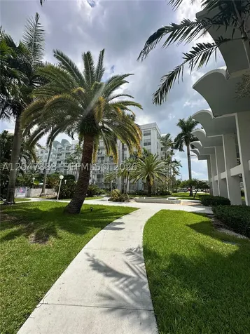 496 NW 165th Street Road Miami FL 33169