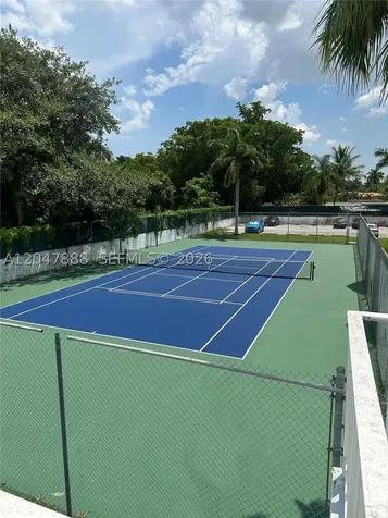 496 NW 165th Street Road Miami FL 33169