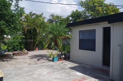 5465 N Andrews Avenue Oakland Park FL 33309