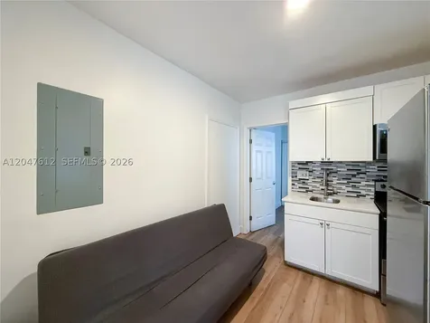 2 SW 6th Avenue Dania Beach FL 33004