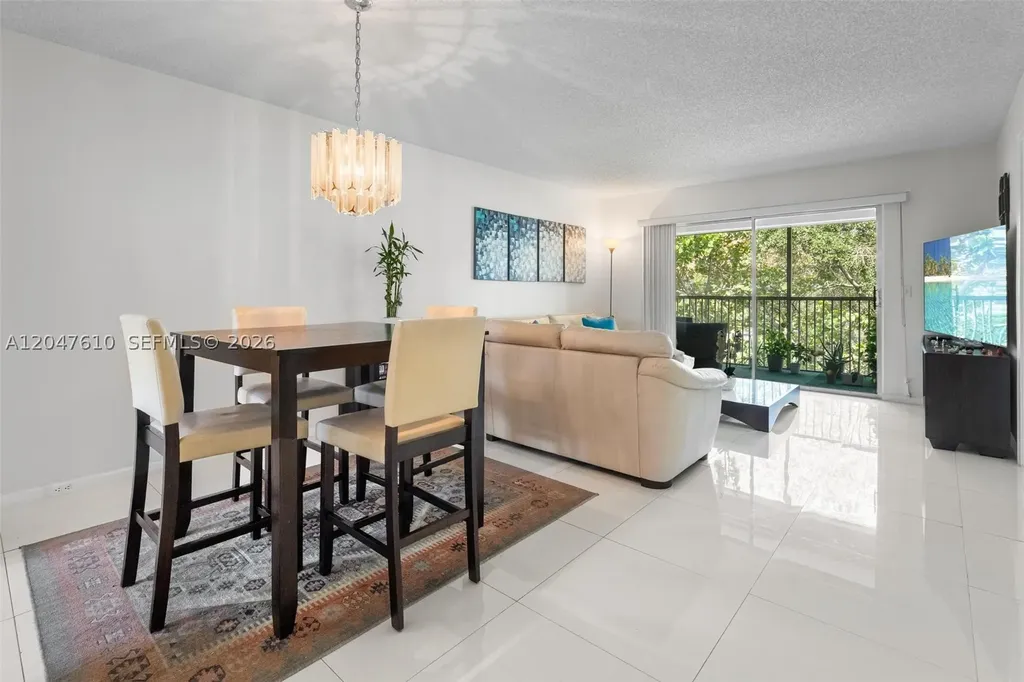 1251 SW 125th Avenue Pembroke Pines FL 33027