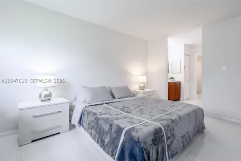 1251 SW 125th Avenue Pembroke Pines FL 33027