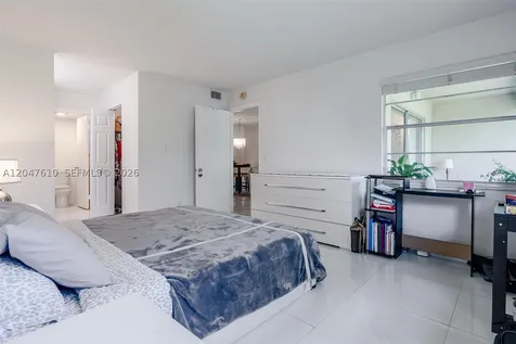 1251 SW 125th Avenue Pembroke Pines FL 33027