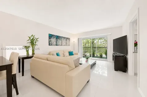 1251 SW 125th Avenue Pembroke Pines FL 33027