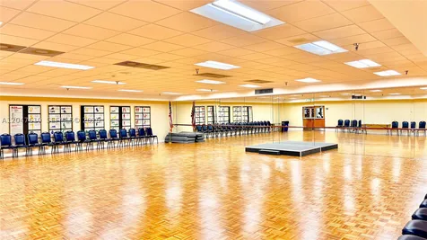 1251 SW 125th Avenue Pembroke Pines FL 33027
