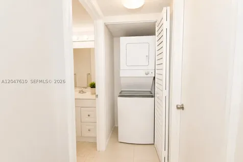 1251 SW 125th Avenue Pembroke Pines FL 33027