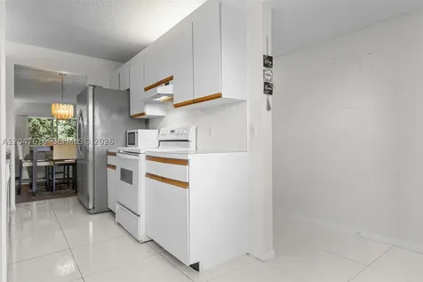 1251 SW 125th Avenue Pembroke Pines FL 33027