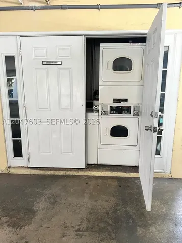 427 Santander Avenue Coral Gables FL 33134