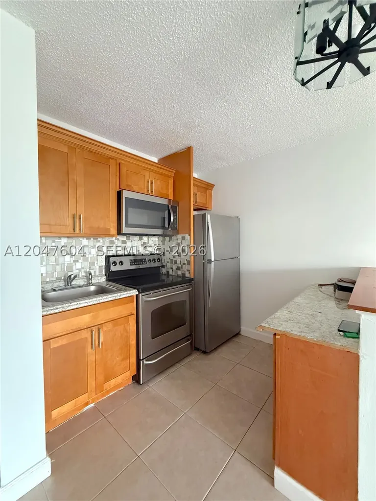 8260 SW 210th Street Cutler Bay FL 33189