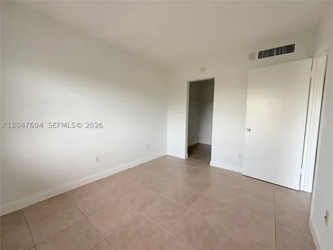 8260 SW 210th Street Cutler Bay FL 33189