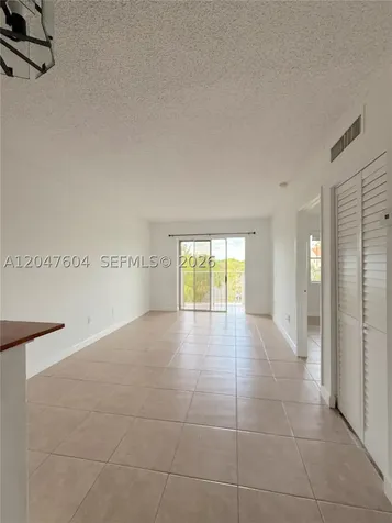 8260 SW 210th Street Cutler Bay FL 33189