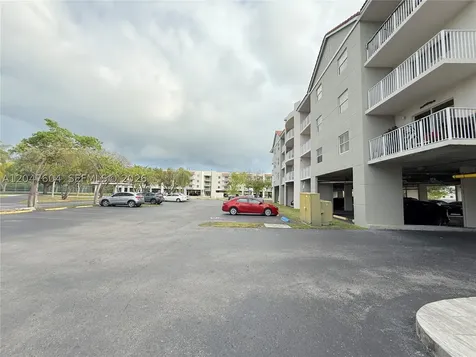 8260 SW 210th Street Cutler Bay FL 33189