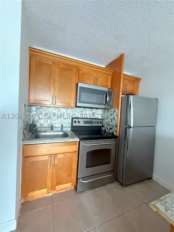 8260 SW 210th Street Cutler Bay FL 33189