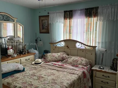 8805 NW 113th Street Hialeah Gardens FL 33018